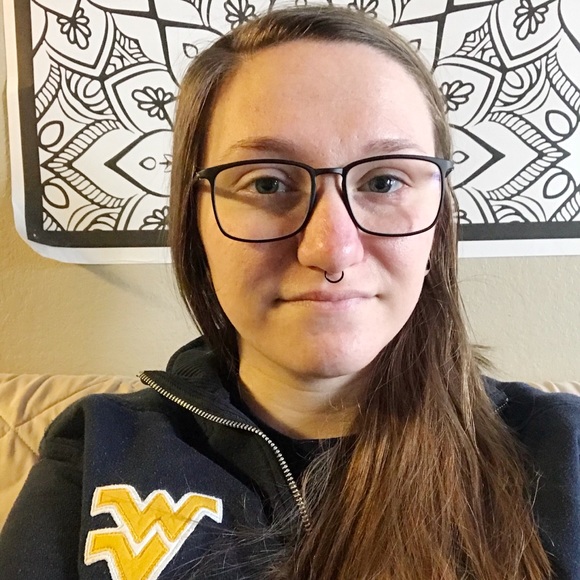 Meet your Posher, Tracey - Picture 1 of 1